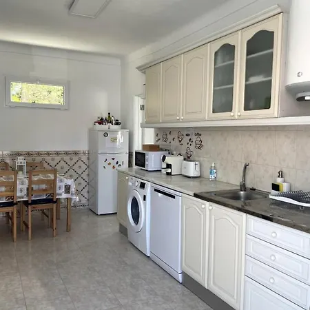 Lovely Apartment, 5 Min & Near Lisbon Centre Apartment *