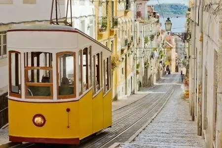 Lovely Apartment, 5 Min & Near Lisbon Centre * Charneca (Setubal)